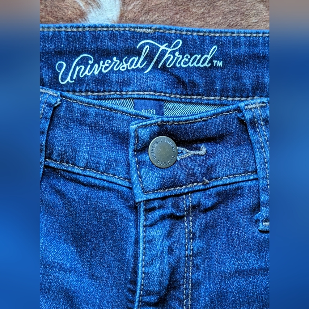 Universal Thread Mid Rise Skinny Jeans - Picture 7 of 13